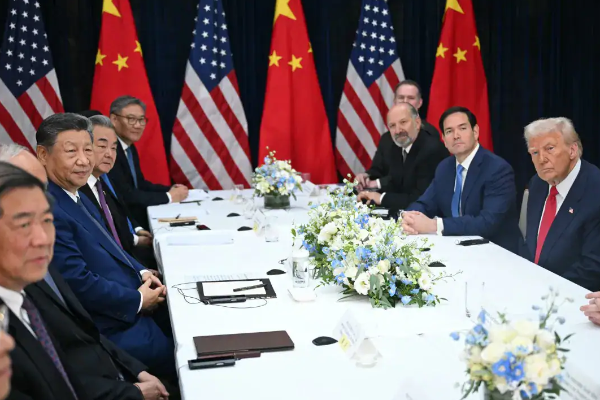 ஜி ஜின்பிங் உடனான சந்திப்புக்கு வரி குறைப்பு: பேச்சுவார்த்தைக்கு மதிப்பெண் வழங்கிய டிரம்ப்! | Trump Announced Tariff Reductions After Xi Meet