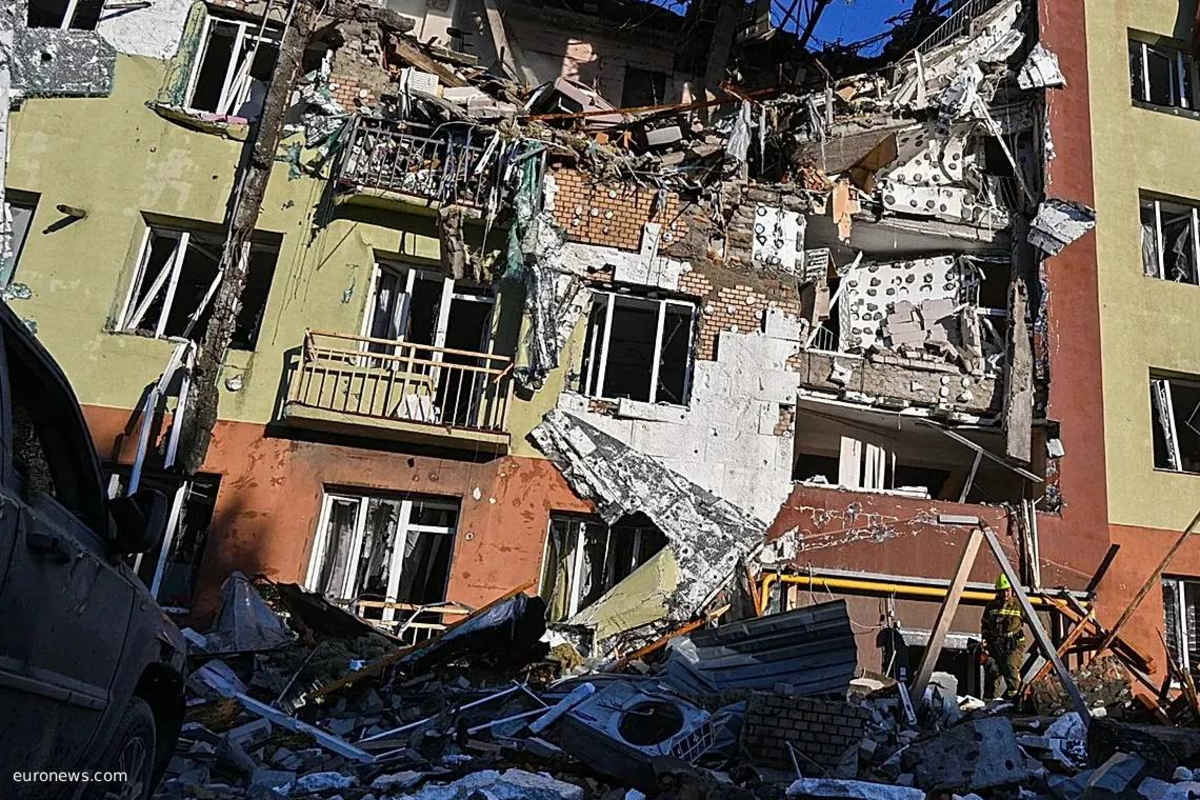 russia and ukraine strike each other before ceasefire