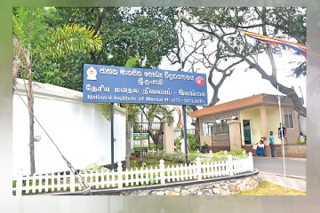 சுகாதார ஊழியர்கள் பணிப்புறக்கணிப்பு- அங்கொட மருத்துவமனையிலிருந்து நோயாளர்கள் தப்பியோட்டம்