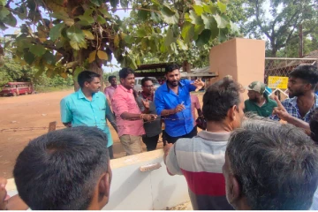 தனியார் பேருந்து சேவையினருக்கும் அரச பேருந்து சாலையினருக்கும் இடையில் முரண்பாடு(Video)