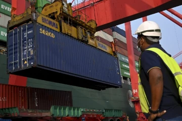 பிரித்தானியாவிற்கு திருப்பி அனுப்பப்பட்ட 3000 டன் கழிவுகள்: இலங்கையின் அதிரடி நடவடிக்கை!