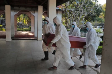 இலங்கையில் ஒவ்வொரு மணிநேரத்திற்கும் மூன்று கோவிட் மரணங்கள் நிகழும்!