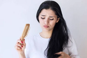 முடி உதிர்வதற்கு நீங்களே காரணம்!