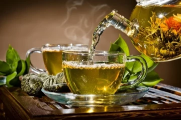 உப்புசதத்தை நொடிப்பொழுதில் விரட்டியடிக்கும் டீ! எத்தனை டம்பளர் குடிக்கணும் தெரியுமா?