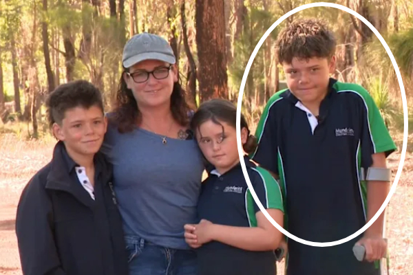 தனது குடும்பத்தை காப்பாற்ற 4 கி.மீ தூரம் நீந்தி வந்து 13 வயது சிறுவன் | A 13 Year Old Boy Swam 4 Km To Save His Family தனது குடும்பத்தை காப்பாற்ற 4 கி.மீ தூரம் நீந்தி வந்து 13 வயது சிறுவன் | A 13 Year Old Boy Swam 4 Km To Save His Family