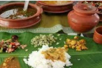 திருமண வீட்டில் குழிதோண்டி புதைக்கப்பட்ட கலாச்சாரம்... நாகரீகம் என்ற அரங்கேறிய நிகழ்வை நீங்களே பாருங்க