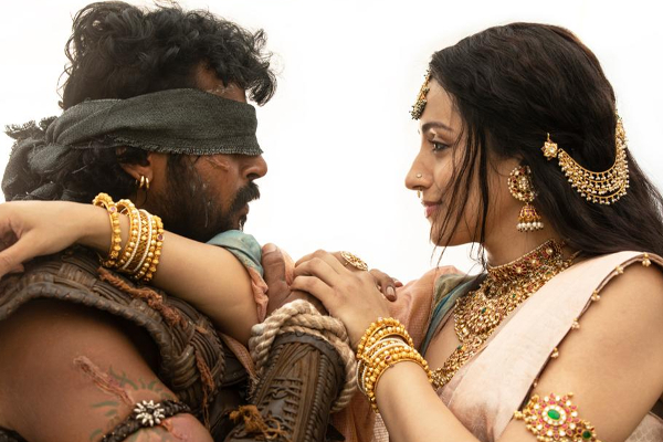 முதல் நாள் உலகளவில் பொன்னியின் செல்வன் செய்த வசூல்.. முதல் பாகத்தை விட அதிகமா? குறைவா? | Ponniyin Selvan 2 World Wide First Day Box Office