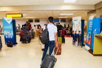 நாட்டை விட்டு வெளியேற விரும்பும் இளைஞர்கள்:ஆய்வில் வெளியான தகவல்