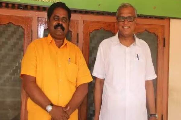 சிறீதரனை ஓரங்கட்ட சுமந்திரன் தந்திரோபாயம்..! வெளிச்சத்திற்கு வரும் கட்சியின் உண்மை நிலைப்பாடு | Sumanthiran S Strategy To Marginalize Sridharan