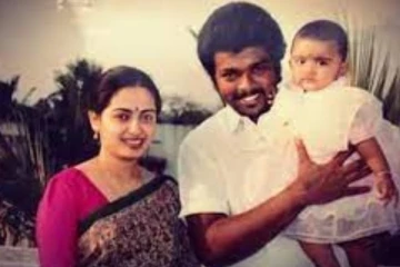 முன்னணி நடிகைகளை மிஞ்சும் மார்டன் உடையில் பார்த்திபனின் முன்னாள் மனைவி சீதா.. 55 வயதில் இப்படியா