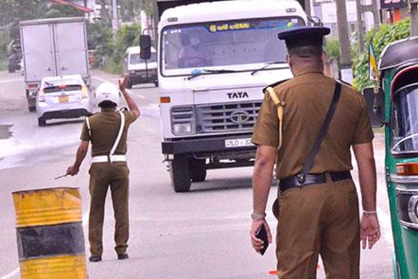 ஒரே நாளில் 30,386 பேர் பரிசோதனை ; 596 பேர் கைது | 3038 Tested In A Single Day 596 People Arrested