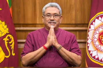 ஜனாதிபதி கையில் அணிந்திருக்கும் சிகப்பு நூல்! காரணம் என்ன?