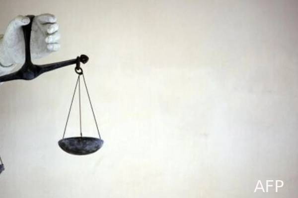 இளம்பெண்ணை சீரழித்த மர்ம நபர்கள்: ஆதாரங்களை சேமித்துவைத்த தாய் | France Jailed 3 Men After Mother Save Evidence