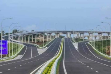 அதிவேக நெடுஞ்சாலையில் விபத்து - சாரதிகளுக்கு விடுக்கப்பட்டுள்ள முக்கிய அறிவித்தல்