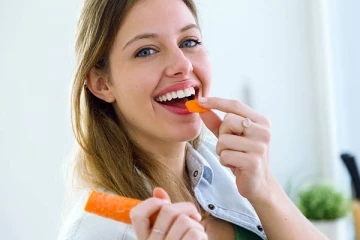 கேரட்டை பச்சையாக சாப்பிடுவதில் இவ்வளவு நன்மைகள் கிடைக்கின்றதா?