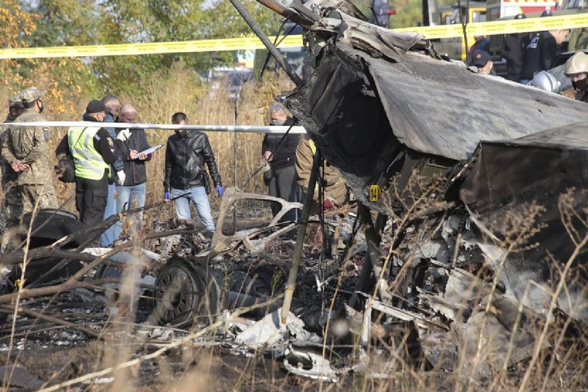 கிரிமியாவில் நிகழ்ந்த இராணுவ விமான விபத்து: 30 பேர் பலி | Military Plane Crash In Crimea 30 Dead கிரிமியாவில் நிகழ்ந்த இராணுவ விமான விபத்து: 30 பேர் பலி | Military Plane Crash In Crimea 30 Dead