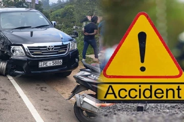 நுவரெலியா பிரதான வீதியில் பேருந்து மற்றும் கெப்ரக வாகனம் நேருக்கு நேர் மோதி விபத்து