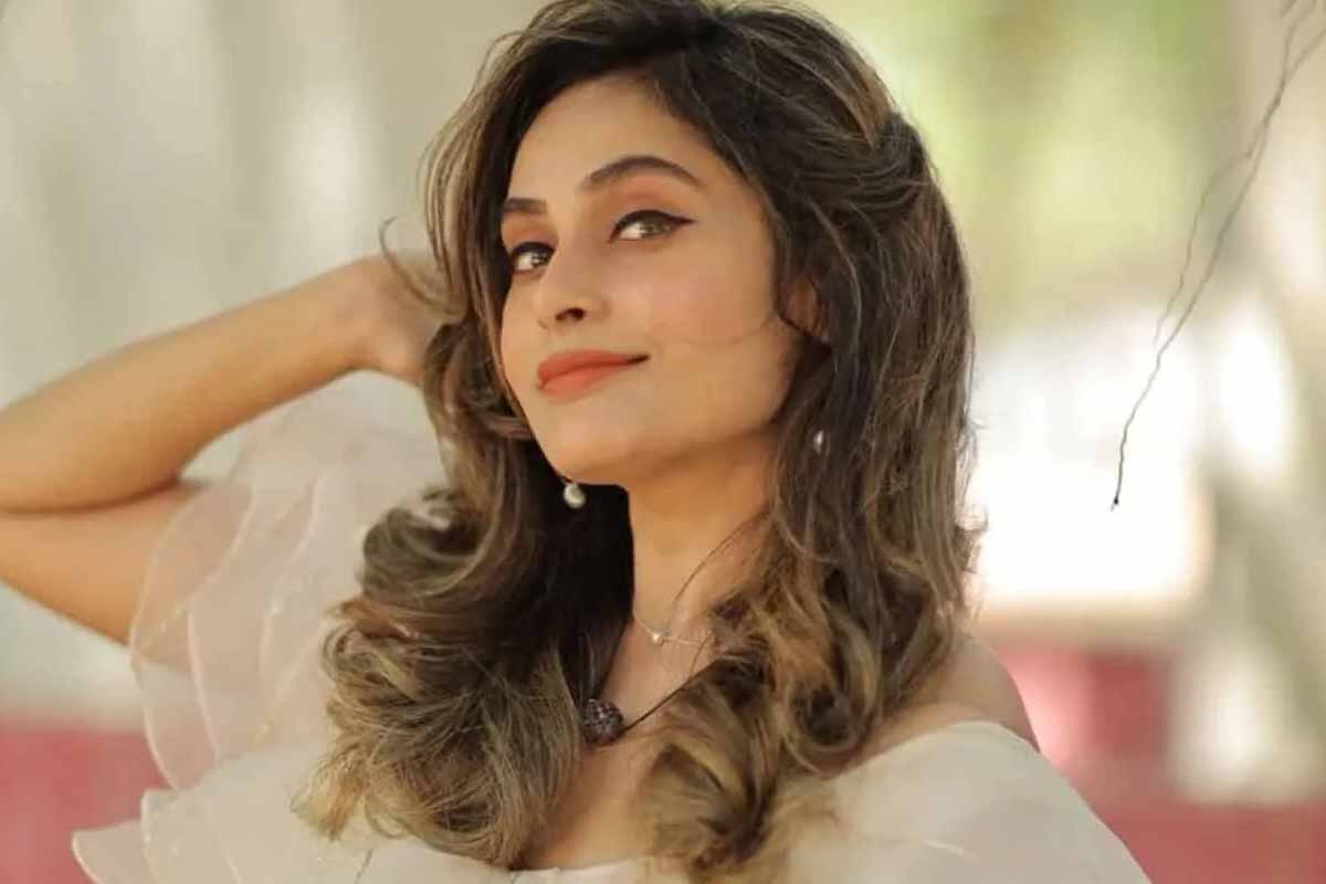 40 நாட்களில் 7 கிலோ உடல் எடையை குறைத்துள்ளார் நடிகை ஸ்ருதிகா | Actress Shruthika Weight Loss Journey 40 நாட்களில் 7 கிலோ உடல் எடையை குறைத்துள்ளார் நடிகை ஸ்ருதிகா | Actress Shruthika Weight Loss Journey