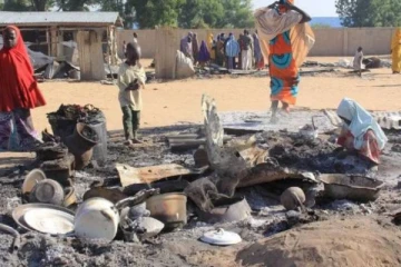 திருமணம், இறுதிச்சடங்கு நிகழ்ச்சிகளில் பெண் தற்கொலைப்படை நடத்திய தாக்குதல்! 18 பேர் பலி