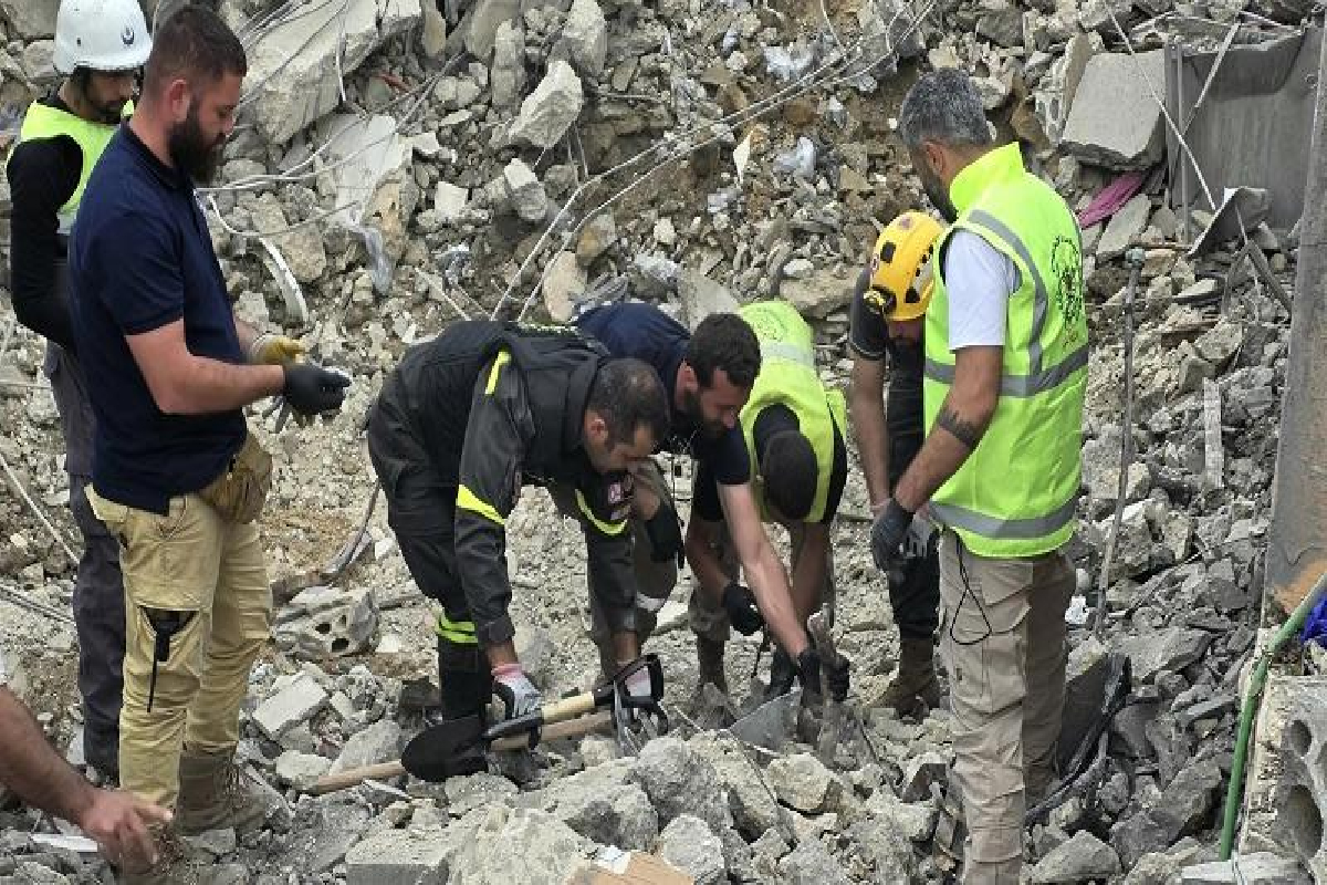 ஈரானில் குண்டுவெடிப்பு :14 புரட்சிகர காவலர்கள் பலி | Iranexplosion In Zanjan Kills 14 Irgc Members
