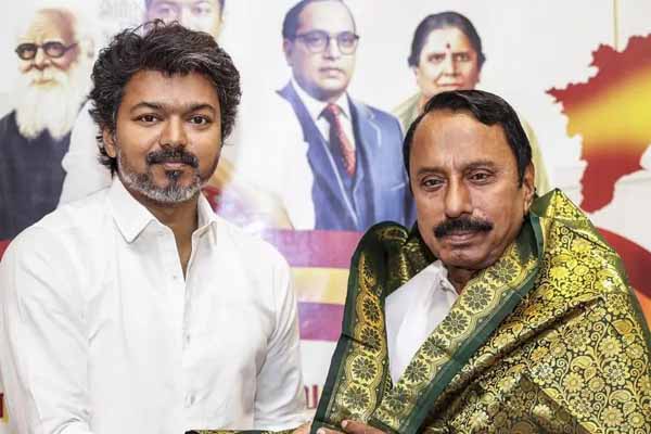 அவர் பேசினால் உங்கள் கதை முடிந்துவிடும்! அதிமுக வை எச்சரித்த செங்கோட்டையன் | Delhi Is Afraid Of Vijay Sengottaiyan