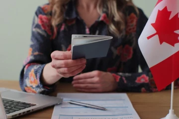 கனடா செல்லும் ஆசையில் ஏமாந்த இந்திய இளைஞர்: இளம்பெண் மீது புகார்