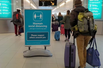 டெல்டா அச்சம்.. பிரத்தானியாவிலிருந்து வரும் பயணிகளுக்கு மீண்டும் புதிய கட்டுப்பாடு அமுல்! பிரபல நாடு முக்கிய அறிவிப்பு