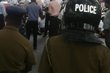 ජනපති කාර්යාලයට පිවිසෙන පිවිසුම් මාර්ගයක් වැසූ 21 දෙනෙකුට සිදු කළ දේ..විරෝධතා වල නවතම තත්වය