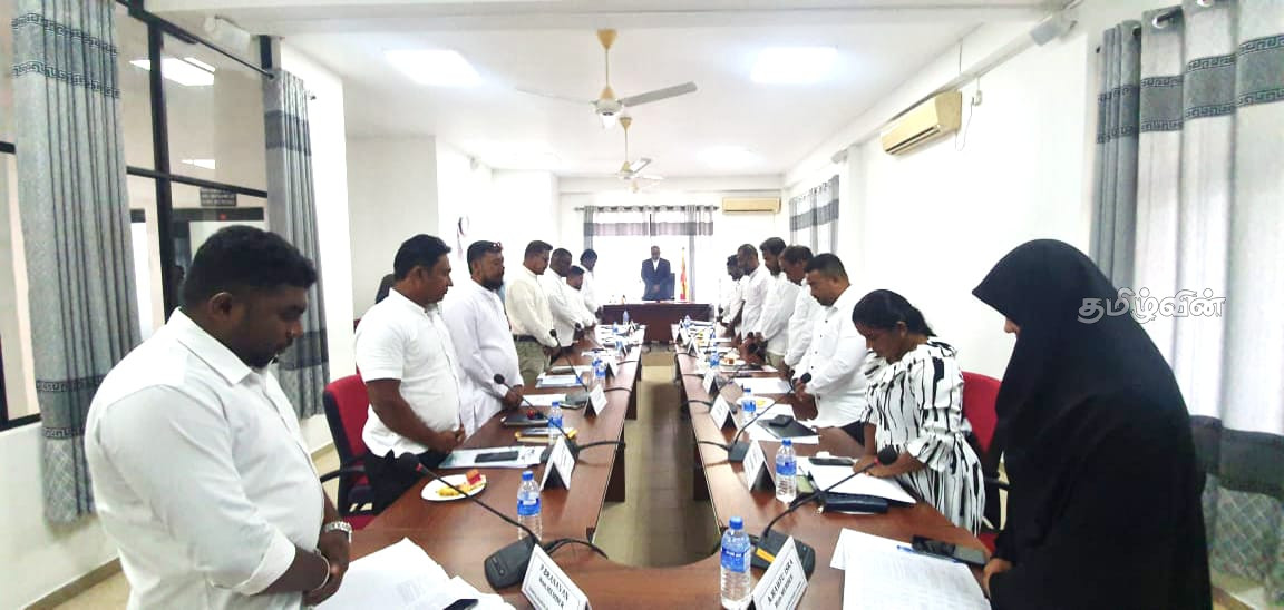 தம்பலகாமம் பிரதேச சபையின் பாதீடு வெற்றி 4 Gallery