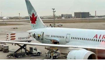 எயார் கனடா விமான சேவை குறித்து வாடிக்கையாளர்கள் அதிருப்தி