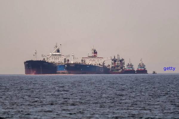 பிரித்தானியக் கடல் வழியாக புடினின் எண்ணெய் கப்பல்கள்... எச்சரிக்கும் பாதுகாப்பு நிபுணர்கள் | Putin Shadow Fleet British Waters பிரித்தானியக் கடல் வழியாக புடினின் எண்ணெய் கப்பல்கள்... எச்சரிக்கும் பாதுகாப்பு நிபுணர்கள் | Putin Shadow Fleet British Waters