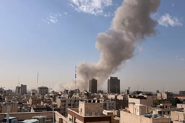 மத்திய கிழக்கில் போர் பதற்றம்...! இலங்கையர்களுக்கு அவசர அறிவிப்பு | Special Notice To Sri Lankans In The Middle East