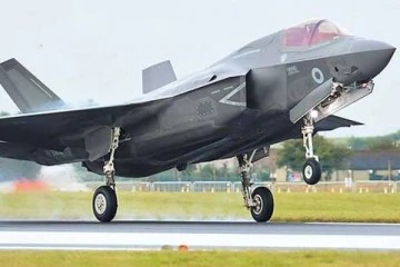 அமெரிக்காவிடமிருந்து அதிநவீன போர் விமானங்களை வாங்கும் பிரபல நாடு!