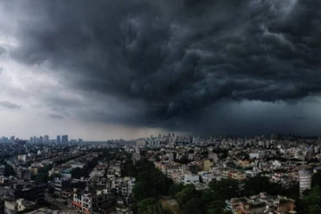 வங்காள விரிகுடாவில் விருத்தியடைந்த குறைந்த அழுத்தம்! இலங்கையை மிரட்டும் காலநிலை