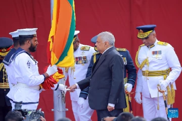 மக்களை அவமானப்படுத்தவா சுதந்திரதினம் ..! கர்தினால் மல்கம் ரஞ்சித் காட்டமாக கேள்வி