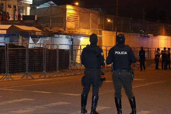 சிறைக்குள் அரங்கேறிய வன்முறை ; 31 கைதிகள் பலி | Prison Violence 31 Inmates Killed