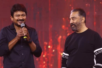 உதயநிதி ஸ்டாலினுக்கு இன்ப அதிர்ச்சி கொடுத்த கமல் ஹாசன்.. இது செம மாஸ்