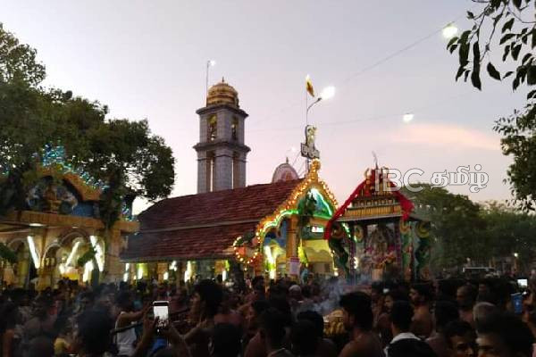 சந்நிதியானுக்கு இன்று (16) கொடியேற்றம் (படங்கள்) | Tondaimanar Selvachannidhi Temple Began Today
