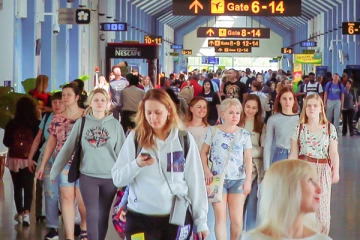 விசா இன்றி இலங்கை செல்ல ஏழு நாடுகளின் சுற்றுலா பயணிகளுக்கு அனுமதி நீடிப்பு