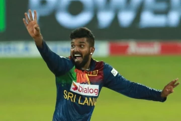 இந்தியாவுக்கு எதிரான 3வது டி-20 போட்டியில் 3 சாதனைகளை படைத்த வனிந்து ஹசரங்கா! குவியும் பாராட்டு