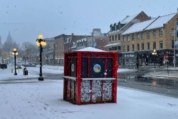 ஒட்டாவாவில் சீரற்ற காலநிலையினால் போக்குவரத்து பாதிப்பு