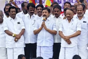 நயன்தாரா வேணும்; கனவை நிறைவேற்றுவாரா? - அதிமுக எம்பி பேச்சால் சர்ச்சை