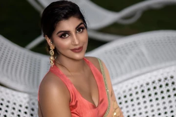 யாஷிகாவா இது? இளம் வயது போட்டோவில் நம்பவே முடியலையே