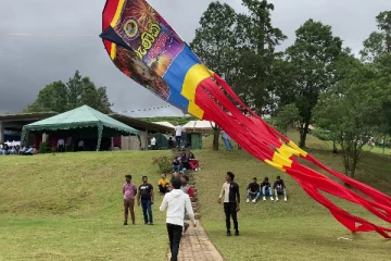 நுவரெலியாவில் மாபெரும் பட்டத் திருவிழா