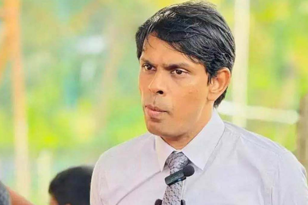 கஜேந்திரகுமாருக்கு எதிரான அர்ச்சுனாவின் கடும் விமர்சனம்! இடத்தை மாற்றுமாறு சபையில் குழப்பம் | Gajendrakumar Ramanathan Archchuna