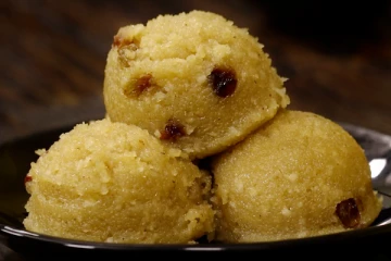 குழந்தைகள் விரும்பி உண்ணும் செட்டிநாடு ரங்கூன் புட்டு.., எப்படி செய்வது?