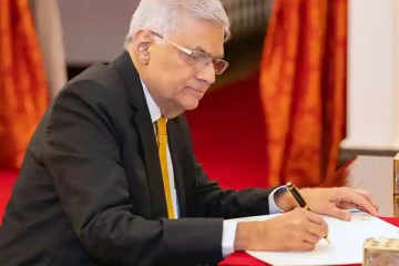 அமைச்சர்களுக்கு சம்பளம் இல்லை -பிரதமர் ரணில் எடுத்துள்ள முக்கிய தீர்மானம்