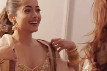 VD-நடிகரை கழட்டிவிட்டு டாப் நடிகருடன் ரொமான்ஸ்!! கேரவனில் தனியாக இருக்கும் வாரிசு பட நடிகை