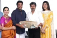 விஜய்யால் கதறி அழுத சுந்தர்.சி மகள்!! நடிகை குஷ்பூ சொன்ன உண்மை சம்பவம்...