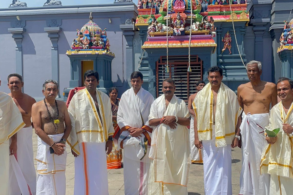 மன்னார் திருக்கேதீஸ்வர ஆலயத்தில் இந்திய அரசியல்வாதி!(Photos) | Indian Politician Mannar Thirukkedeeswara Temple